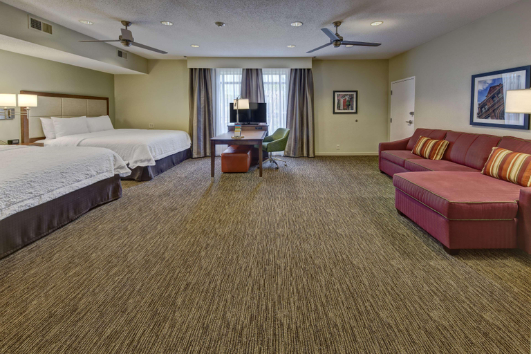 Public Area 3, Hampton Inn Savannah-I-95-North, Chatham