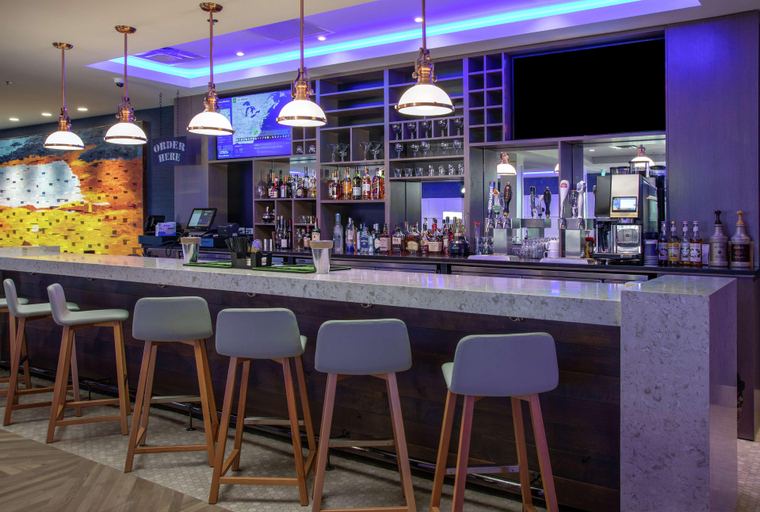 Food & Drinks 5, DoubleTree by Hilton Hot Springs, Garland