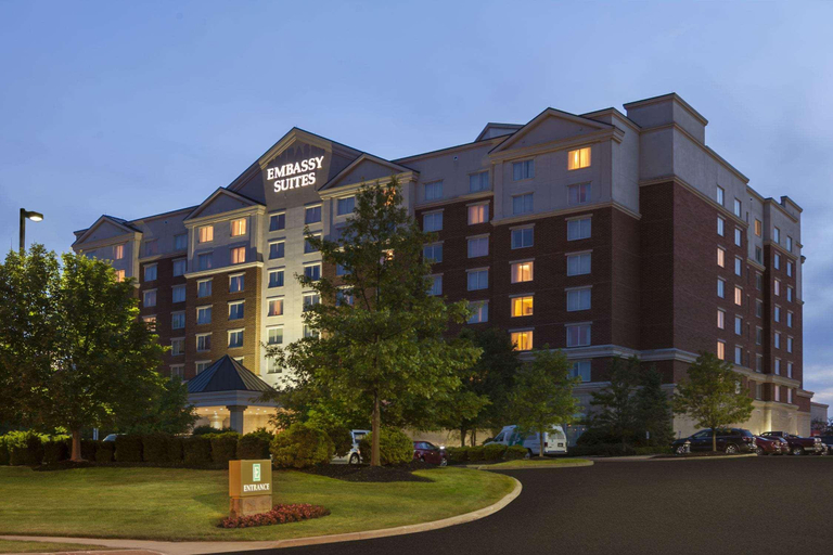 Exterior & Views 1, Embassy Suites by Hilton Cleveland Rockside, Cuyahoga