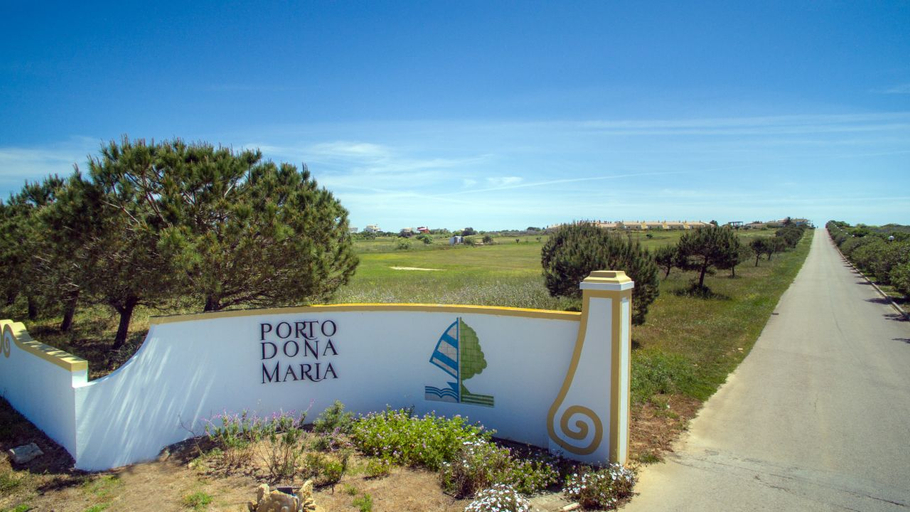 Public Area 3, Porto Dona Maria, Lagos