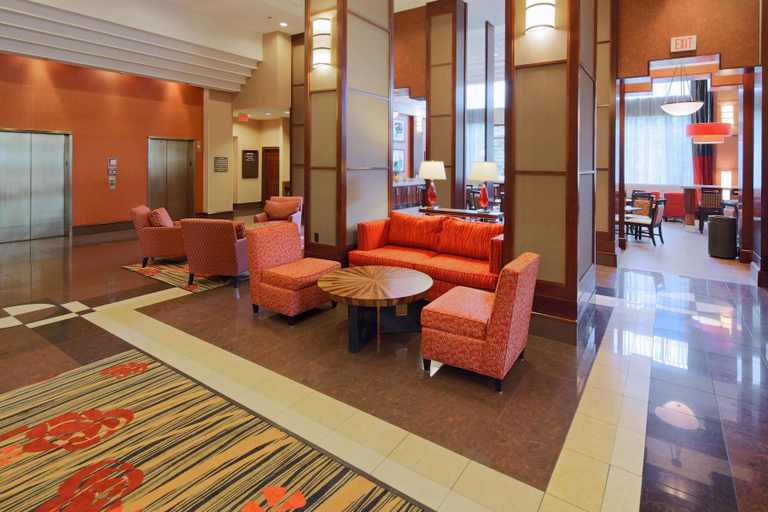 Public Area 2, Hampton Inn & Suites Arlington Crystal City DCA, Arlington