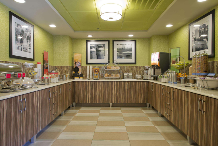 Food & Drinks 5, Hampton Inn Anderson, Anderson