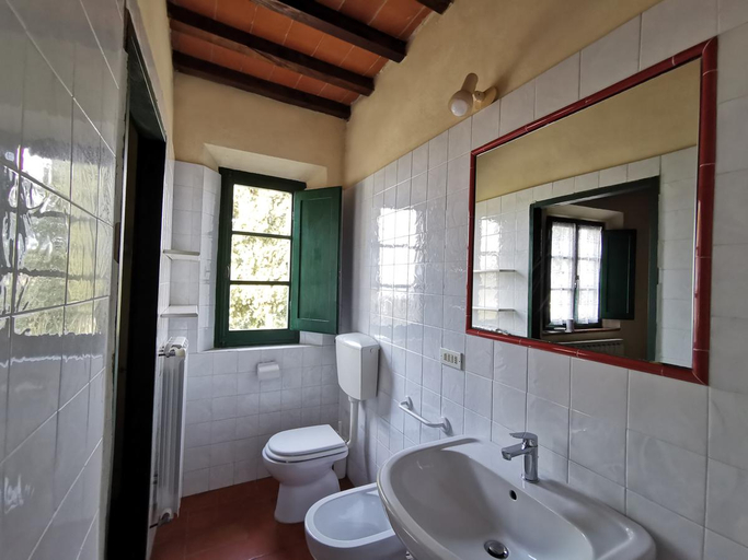 Bathroom, Relais BioFattoria al Bacío, Florence