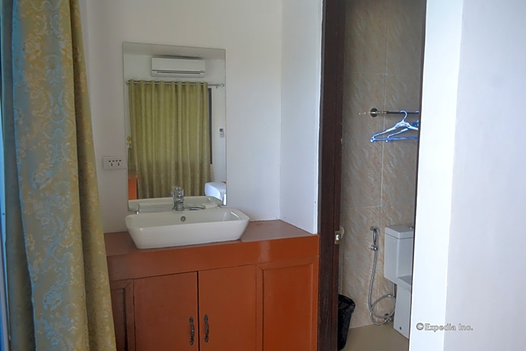 Bathroom 4, ORANGE PEARL BEACH RESORT, El Nido