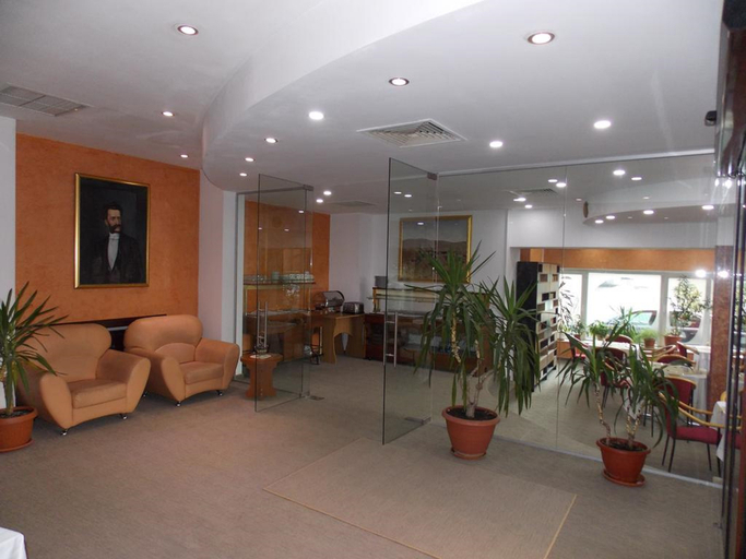 Public Area 2, Johann Strauss, Municipiul Bucuresti