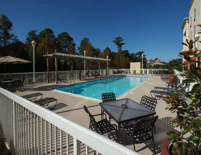Sport & Beauty 4, Hampton Inn & Suites Mobile I-65 at Airport Blvd, Mobile