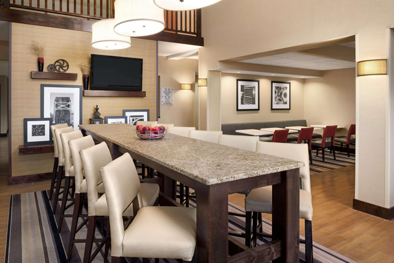 Public Area 2, Hampton Inn Lawrence, Douglas