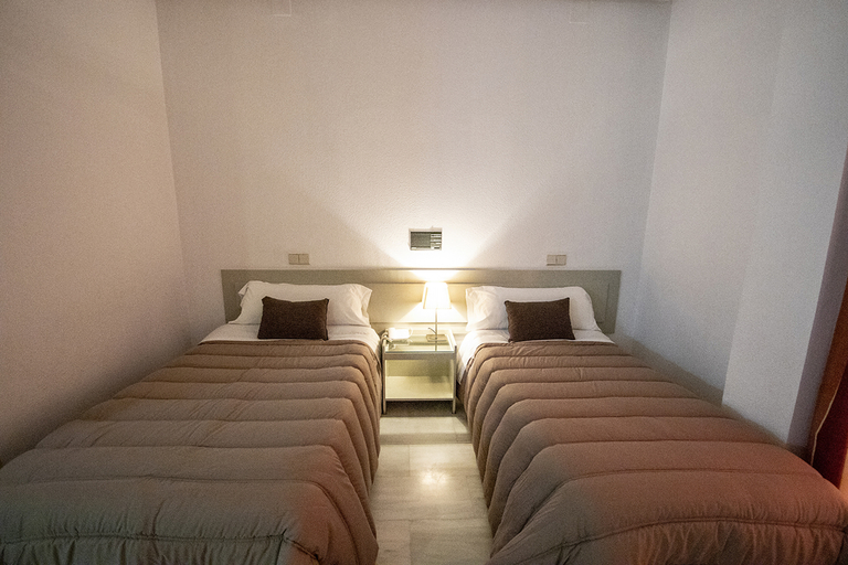 Bedroom 3, Hospedium Hotel Apartamentos Simon Verde, Sevilla