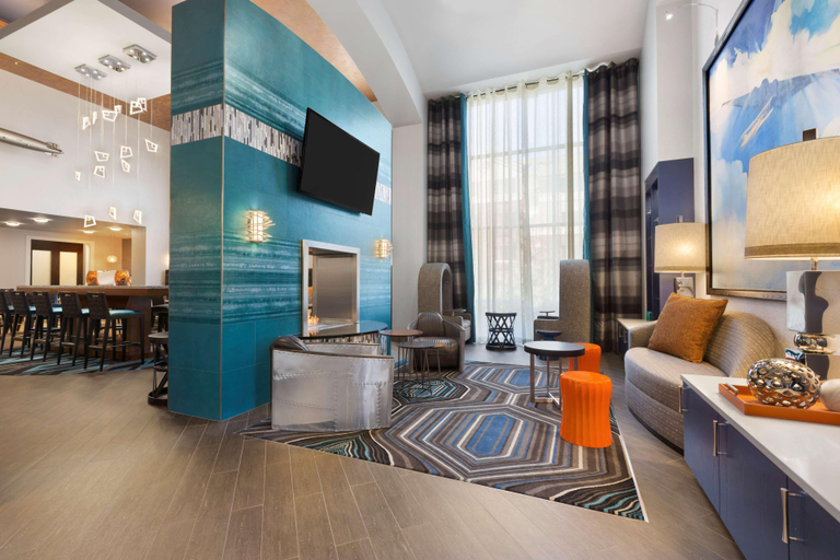 Public Area 2, Hampton Inn & Suites Herndon-Reston, Fairfax
