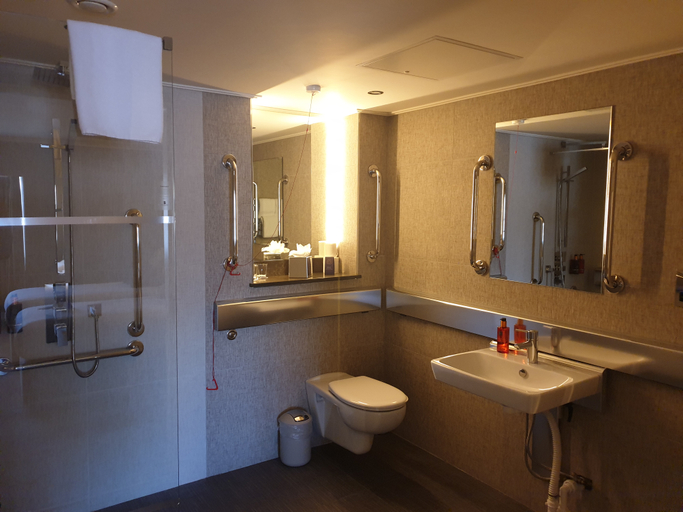 Bathroom 4, The Belvedere, Dublin