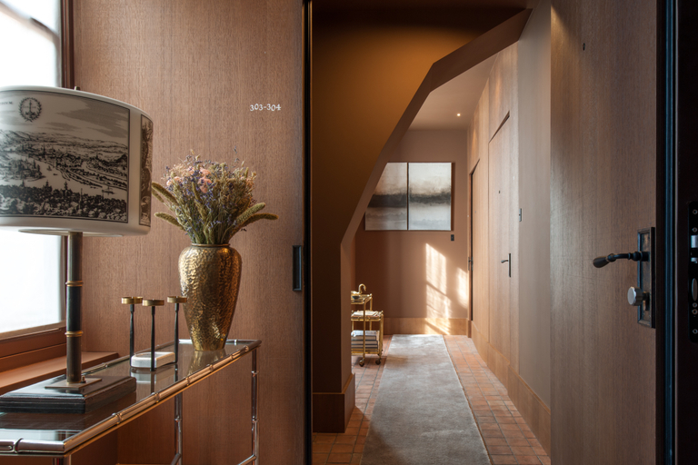 Public Area, Cour des Vosges - Evok Collection, Paris