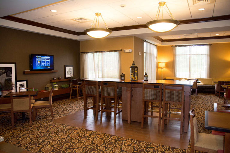 Public Area 2, Hampton Inn by Hilton Springfield, Robertson