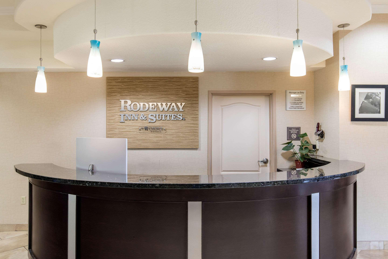 Public Area 2, Rodeway Inn & Suites Hillsboro, Hill