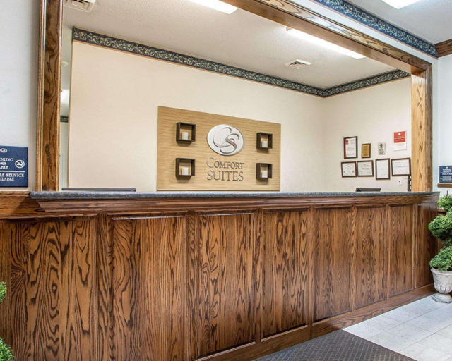 Public Area 3, Comfort Suites Jefferson City, Cole