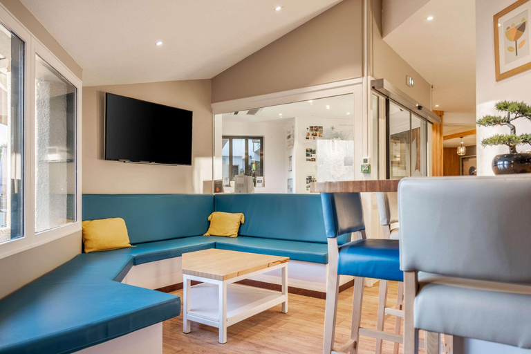 Public Area 3, The Originals City Hotel Limoges Sud, Haute-Vienne