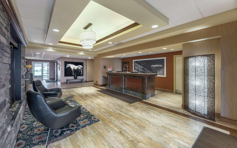 Public Area, Hampton Inn & Suites by Hilton Moncton, Westmorland