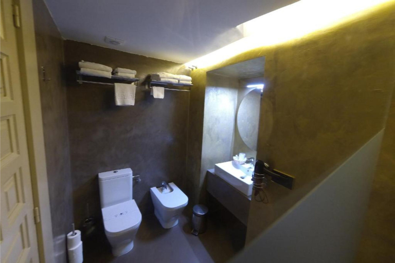 Bathroom 5, Los Patios Hotel, Córdoba