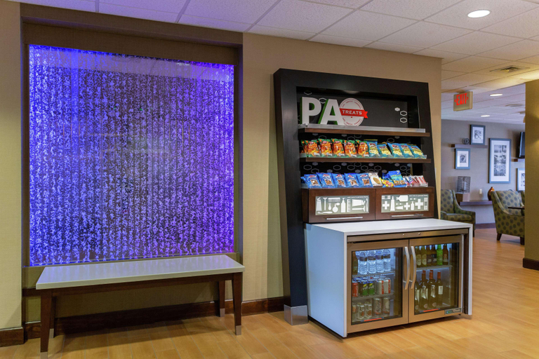 Public Area 2, Hampton Inn Bedford, Bedford