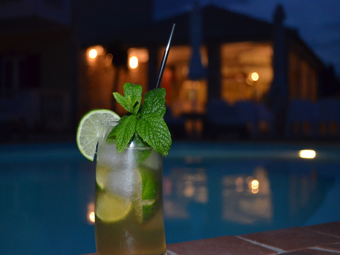 Food & Drinks 4, Blue Horizon Studios, Thessaly