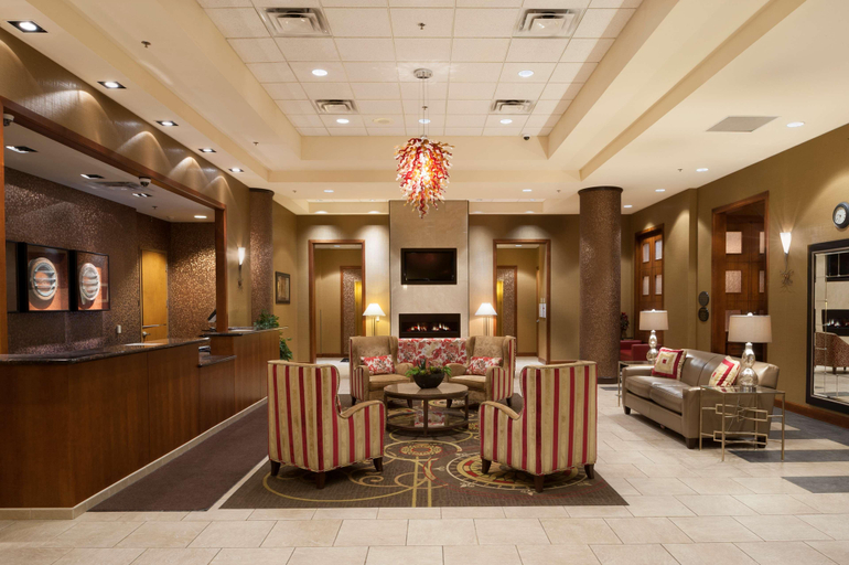 Public Area 4, DoubleTree by Hilton Bay City - Riverfront, Bay