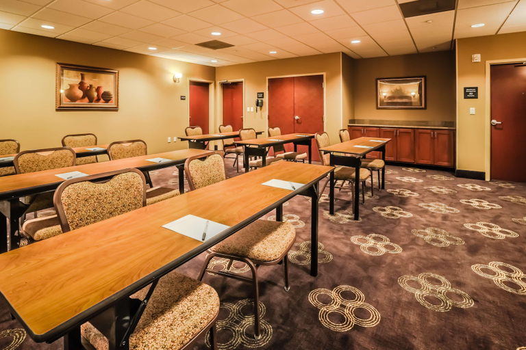 Food & Drinks 5, Hampton Inn & Suites Tomball, Houston