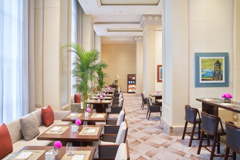 Public Area 5, The Peninsula Manila, Makati City