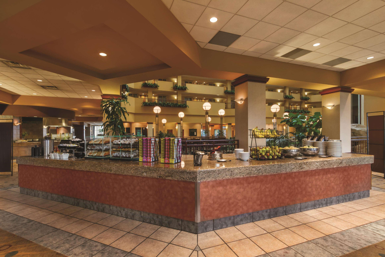 Public Area 2, Embassy Suites by Hilton Portland Airport, Multnomah