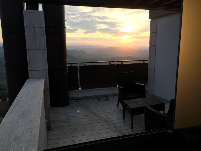 Public Area, Hotel Joli