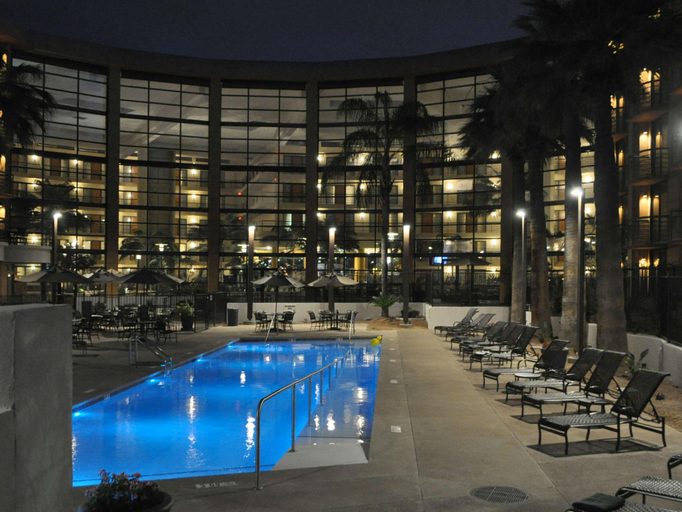 Public Area 2, Embassy Suites by Hilton Phoenix Biltmore, Maricopa