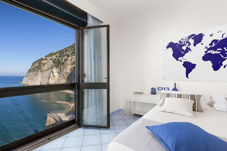 Bedroom 3, Panorama Palace, Napoli