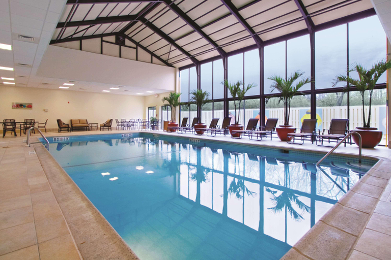 Sport & Beauty 2, DoubleTree by Hilton Hotel Princeton, Middlesex