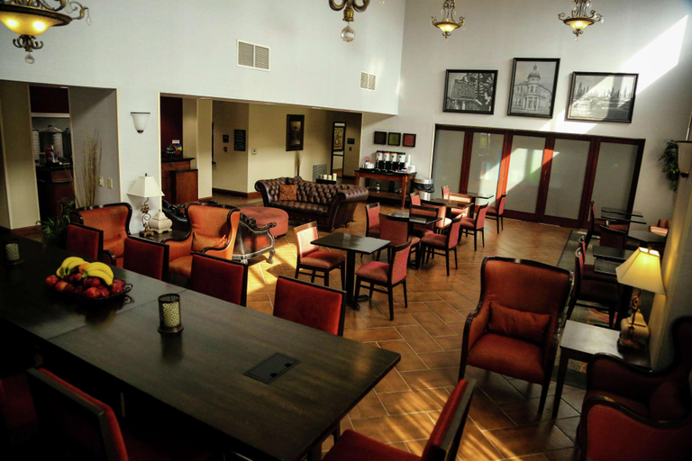 Food & Drinks 5, Hampton Inn & Suites Jennings, Jefferson Davis