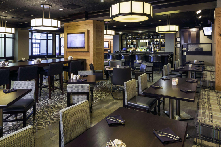 Food & Drinks 5, DoubleTree by Hilton Hotel Wilmington, New Castle