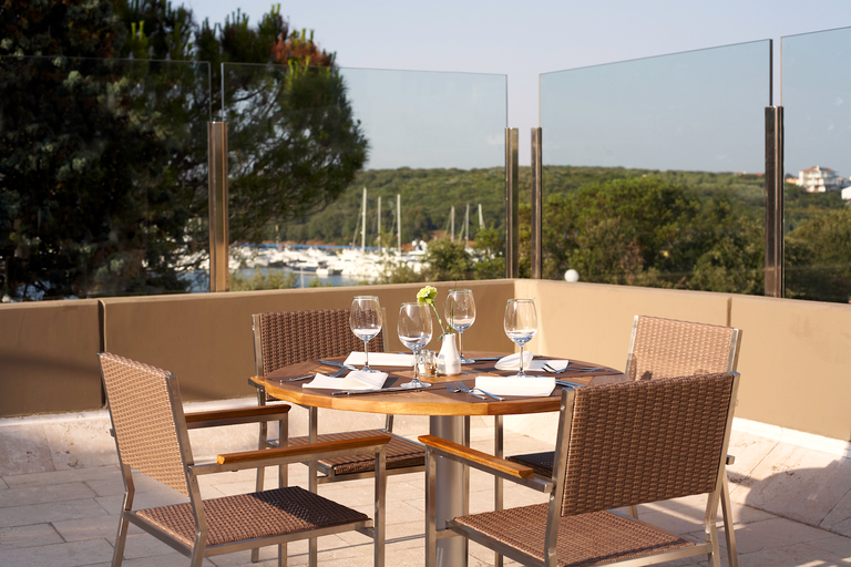 Food & Drinks 4, Arena Verudela Beach, Pula
