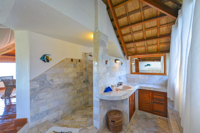 Bathroom 5, Tropicana Ocean Villas, Malay