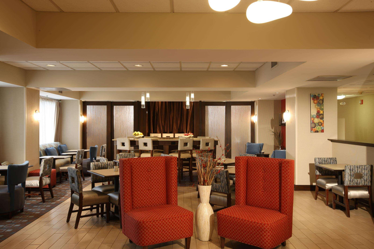 Public Area 2, Hampton Inn Pennsville, Salem