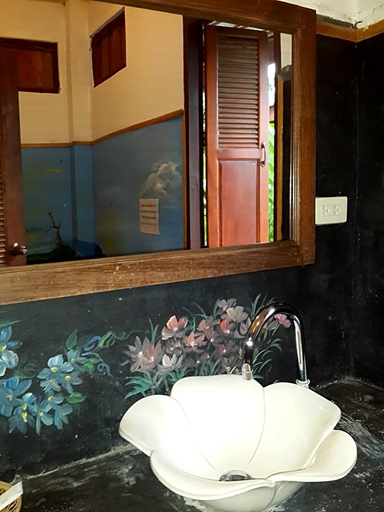 Bathroom 4, Pai River Villa, Pai
