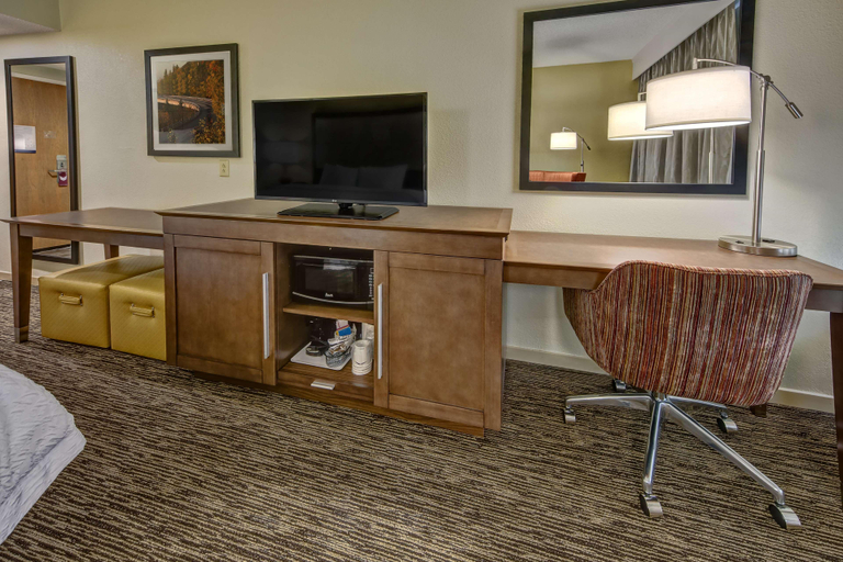 Bedroom 3, Hampton Inn Concord/Kannapolis, Cabarrus