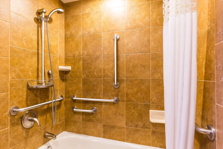 Bathroom 4, Hampton Inn & Suites Chicago/Hoffman Estates, Cook