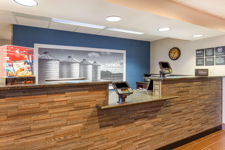 Public Area 3, Hampton Inn - Cedar Rapids, Linn