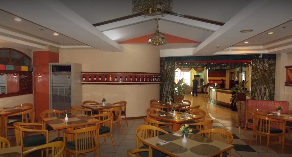 Food & Drinks, Holiday Plaza Hotel Cebu, Cebu City