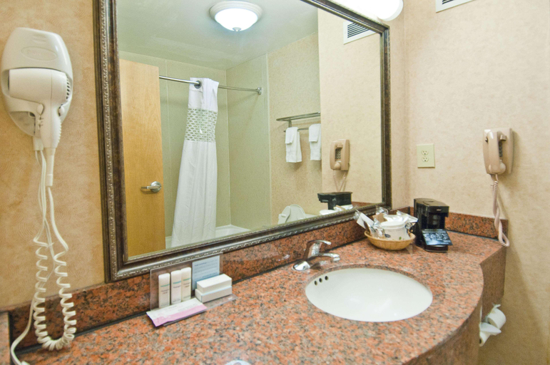 Bathroom 4, Hampton Inn Lafayette, Lafayette