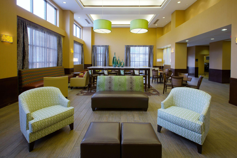 Public Area 2, Hampton Inn & Suites Burlington, Alamance