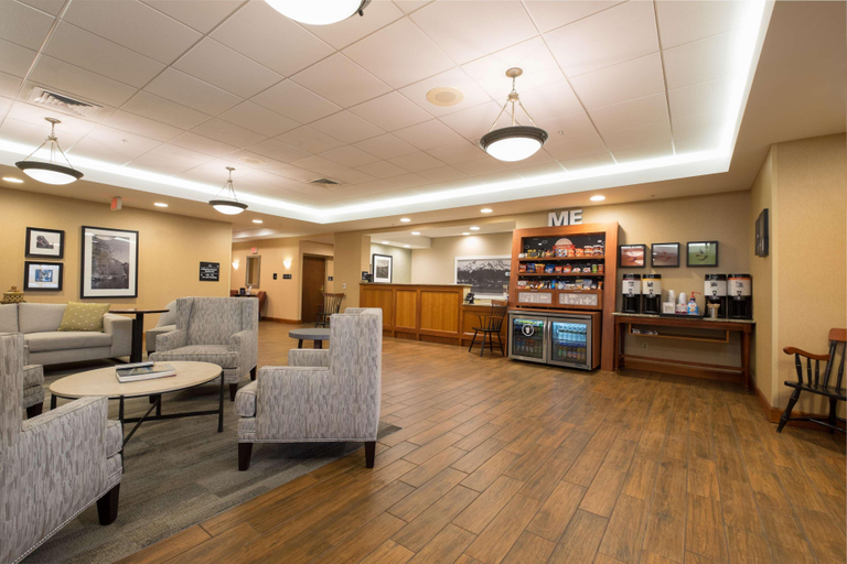 Public Area 2, Hampton Inn Waterville, Kennebec