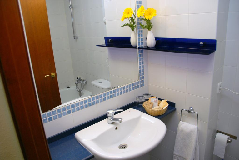 Bathroom, Mercé, Barcelona