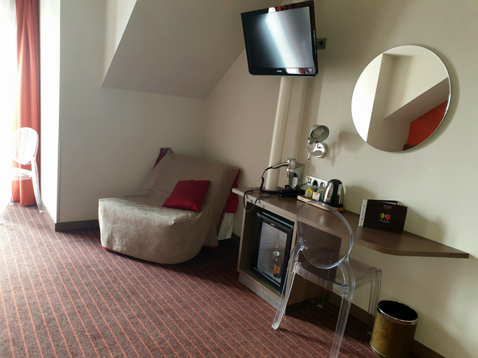 Bedroom 3, Amiral Nantes, Loire-Atlantique