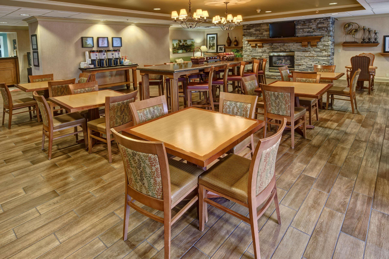 Food & Drinks 5, Hampton Inn Concord/Kannapolis, Cabarrus