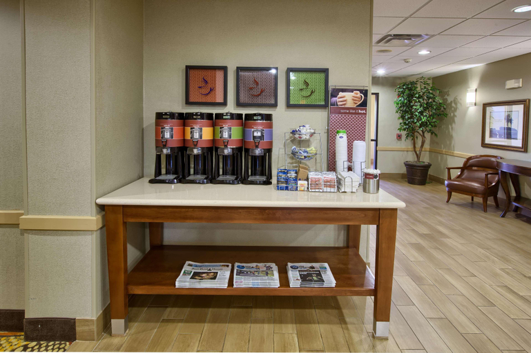 Food & Drinks 5, Hampton Inn & Suites Houston Rosenberg, Fort Bend
