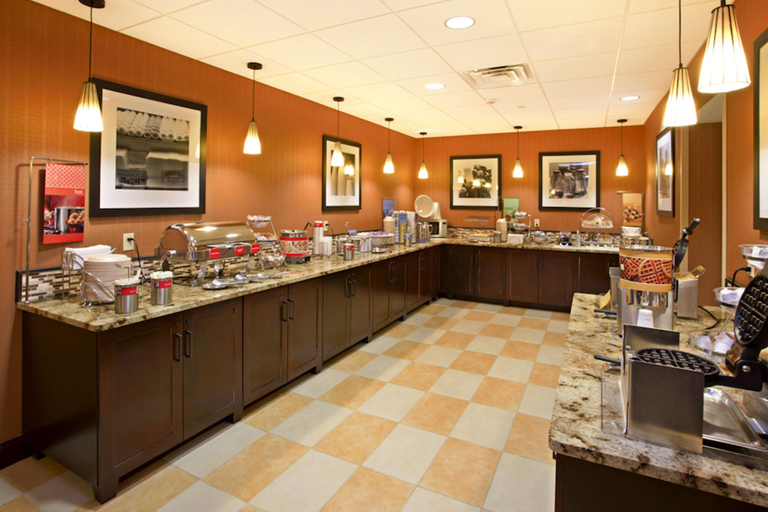 Food & Drinks 5, Hampton Inn Marietta, Washington