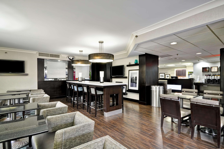 Public Area 2, Hampton Inn Cleveland-Westlake, Cuyahoga